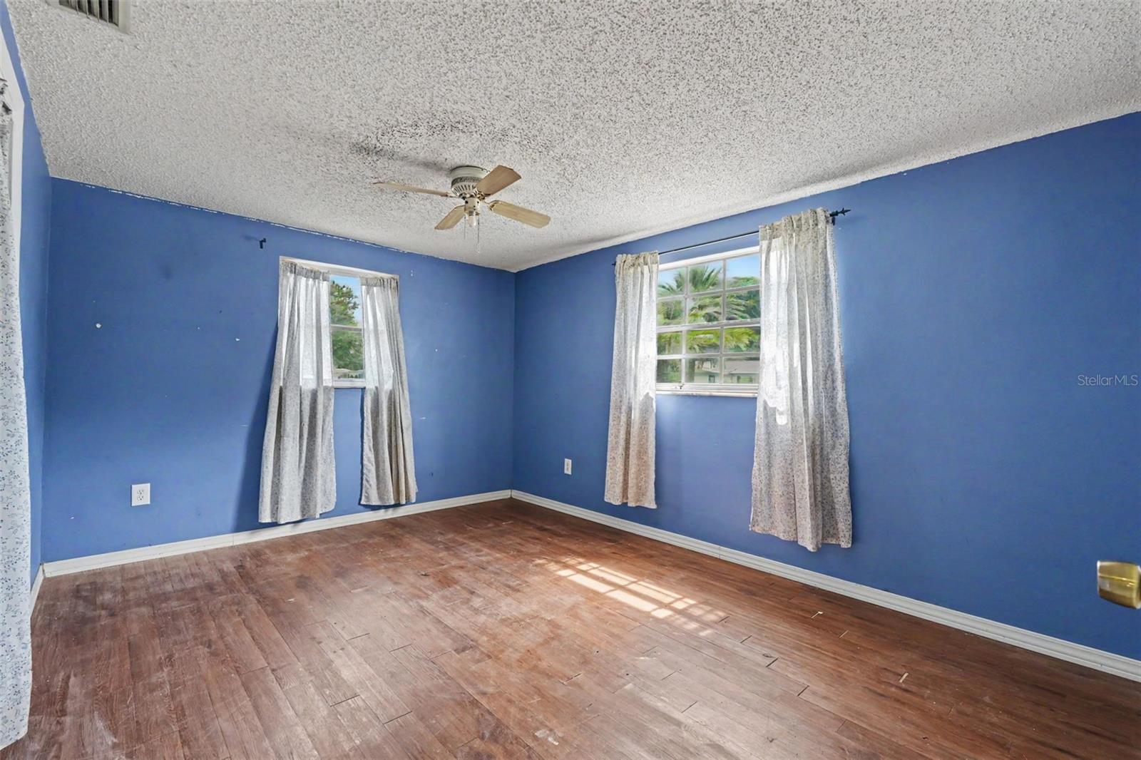 BEACON SQUARE - Residential