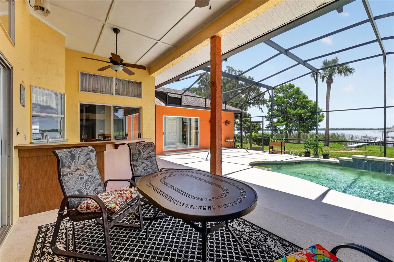 SQUIRREL POINT - Residential