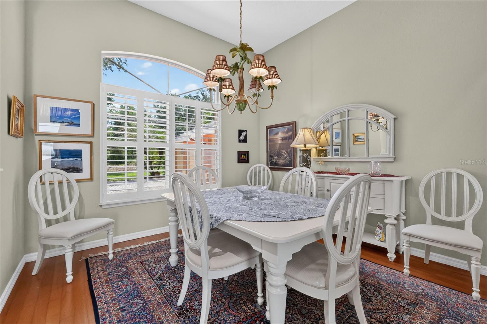 SQUIRREL POINT - Residential