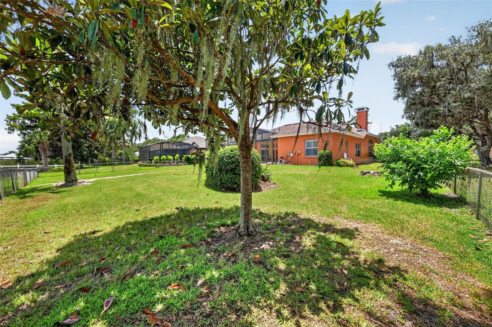 SQUIRREL POINT - Residential