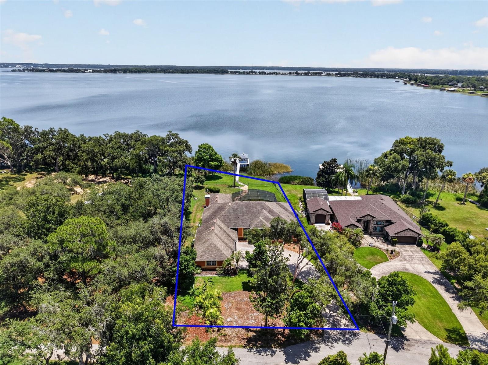 SQUIRREL POINT - Residential