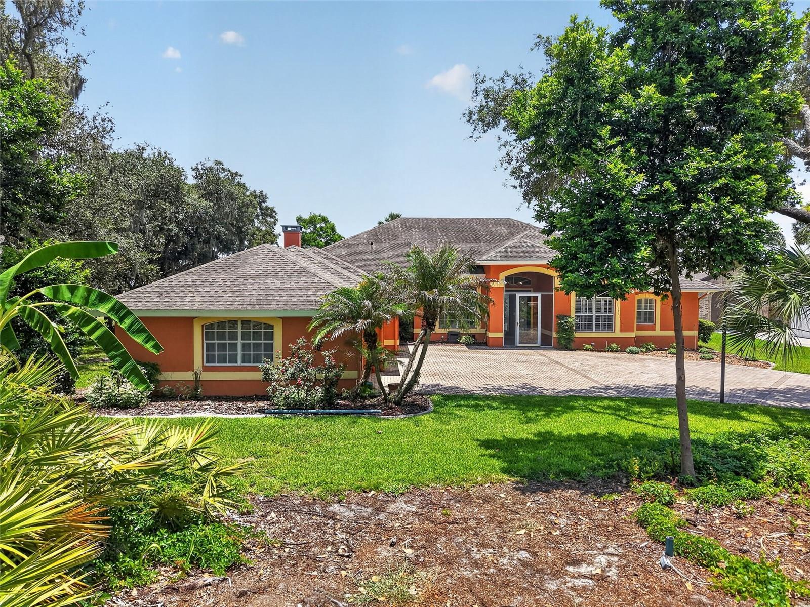 SQUIRREL POINT - Residential
