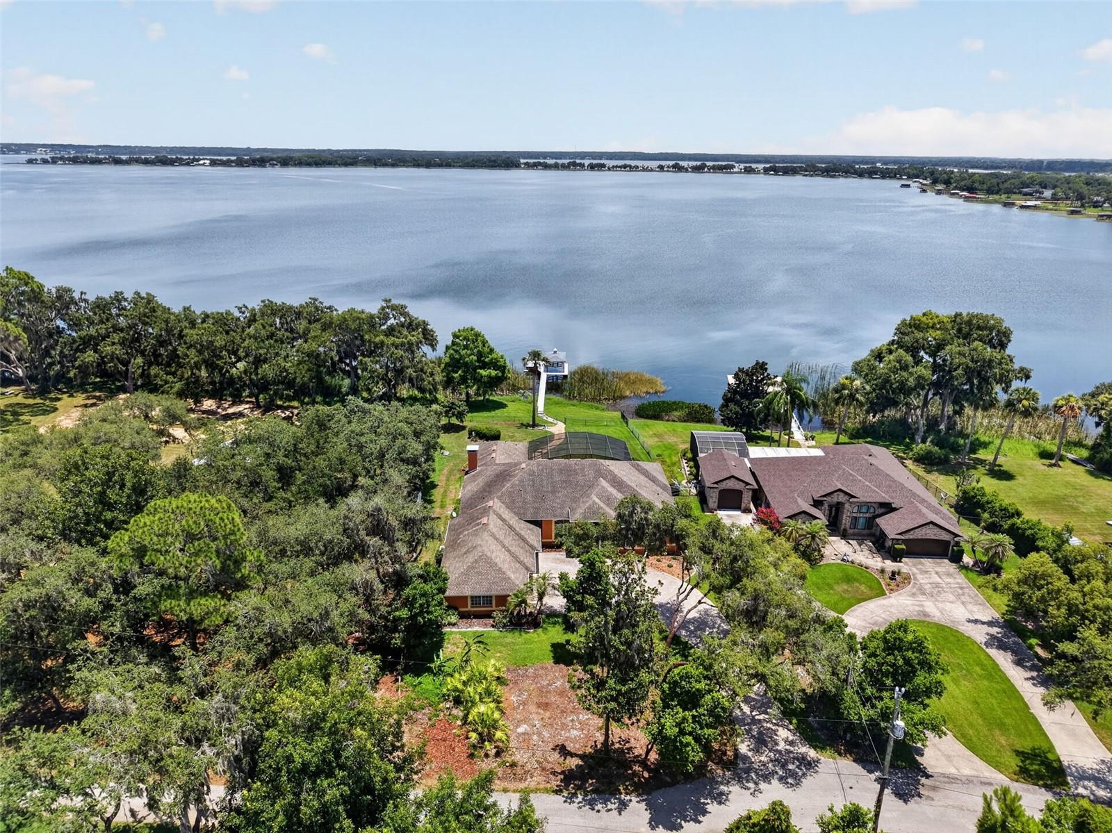 SQUIRREL POINT - Residential