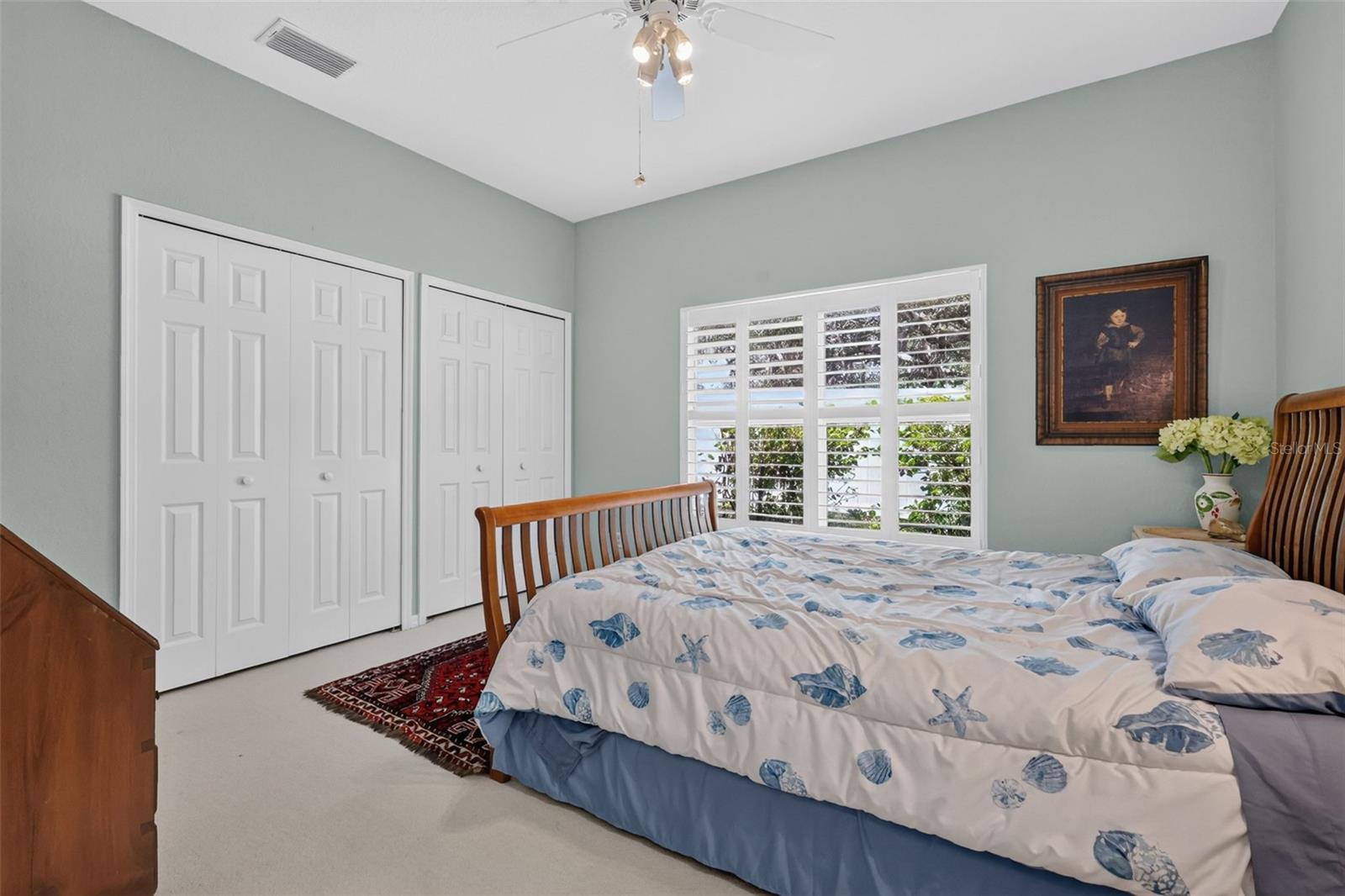 SQUIRREL POINT - Residential