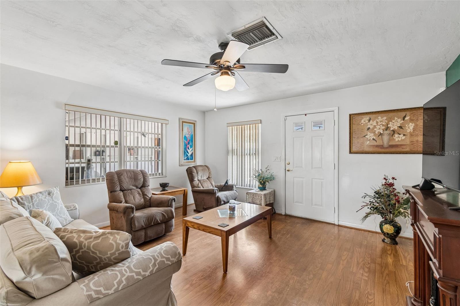 SPRING HILL - Residential