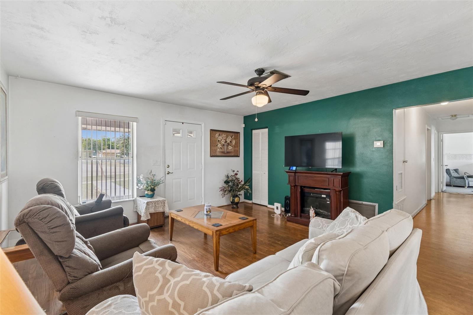 SPRING HILL - Residential