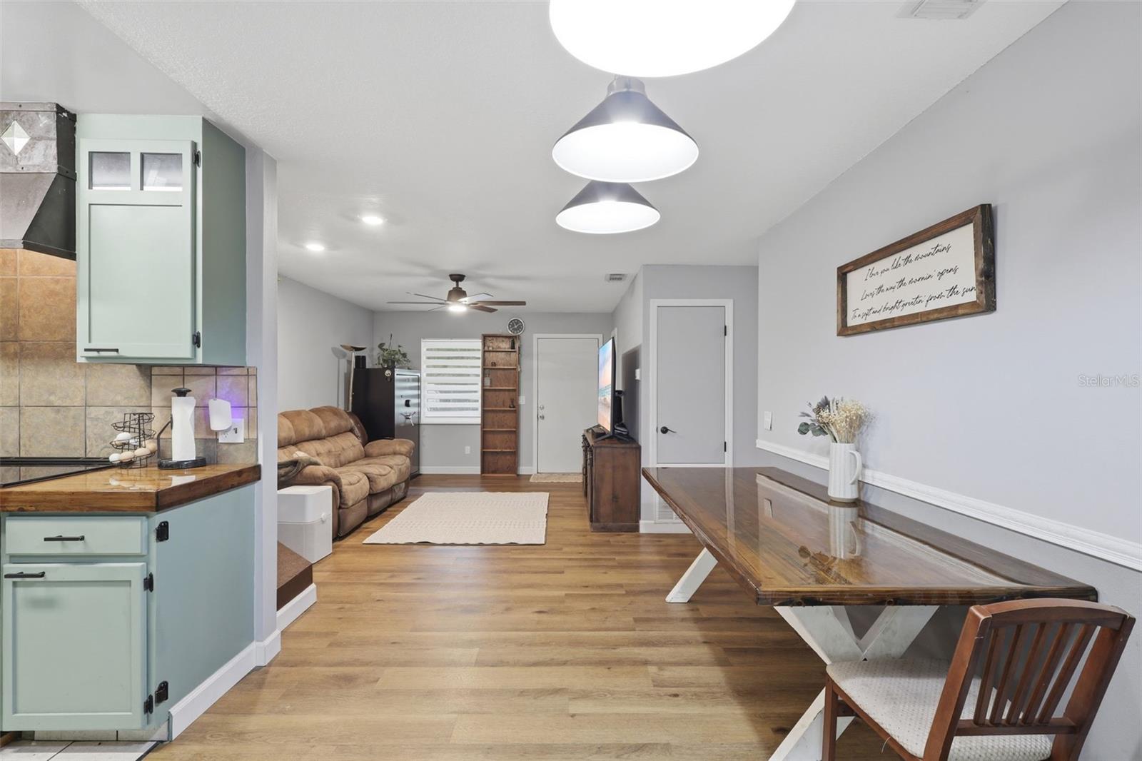 SPRING HOLLOW - Residential