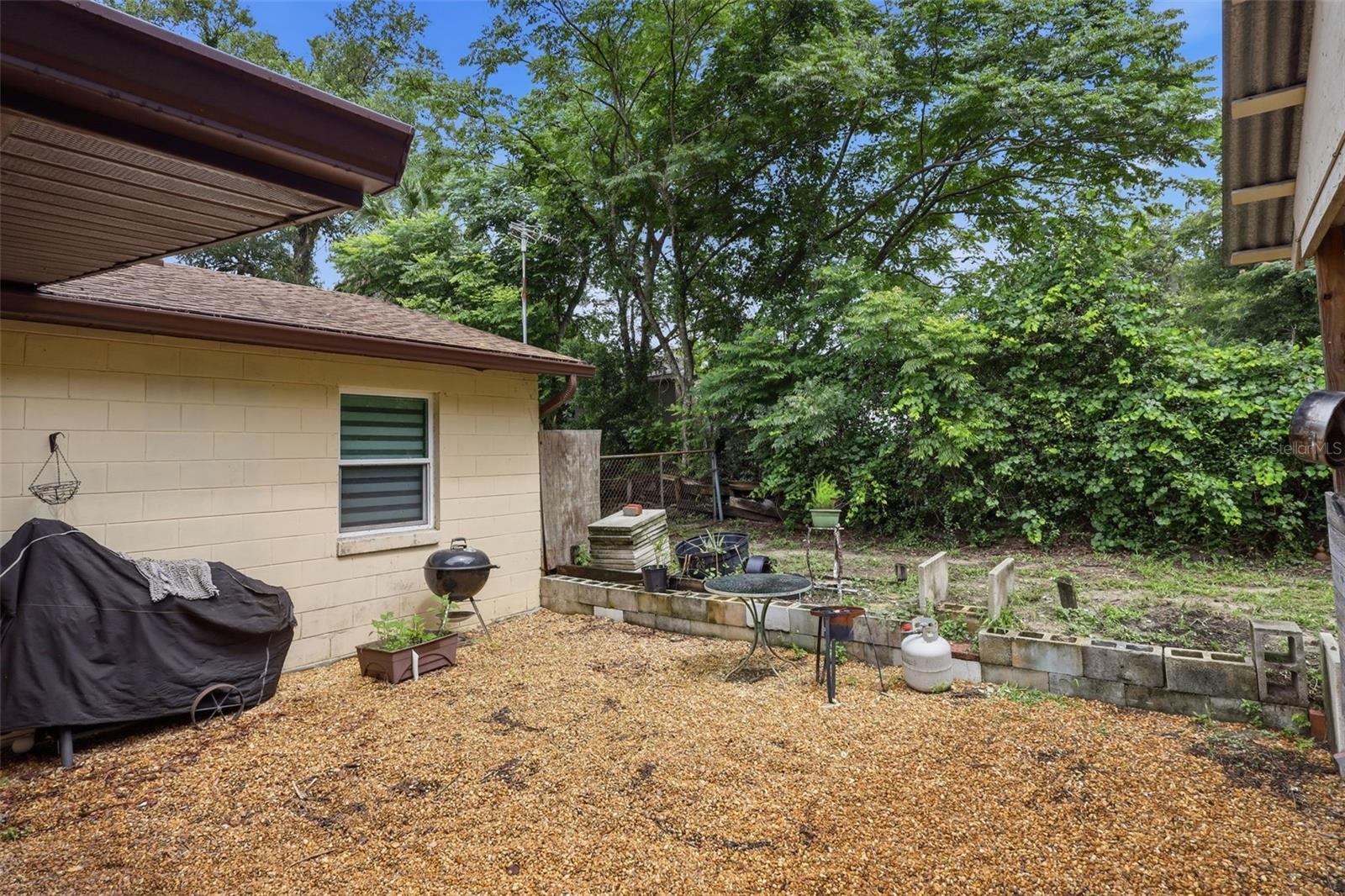 SPRING HOLLOW - Residential