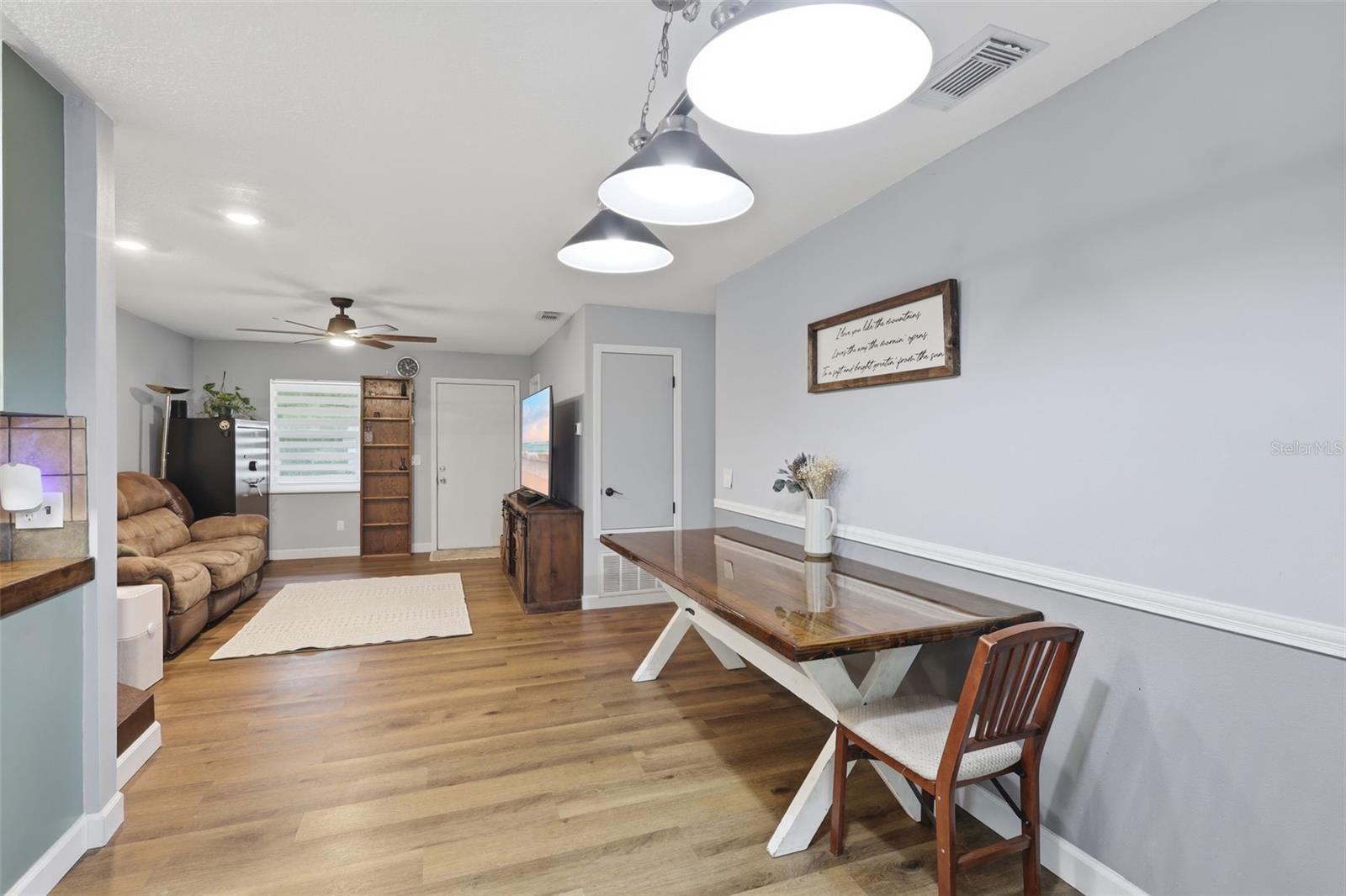 SPRING HOLLOW - Residential