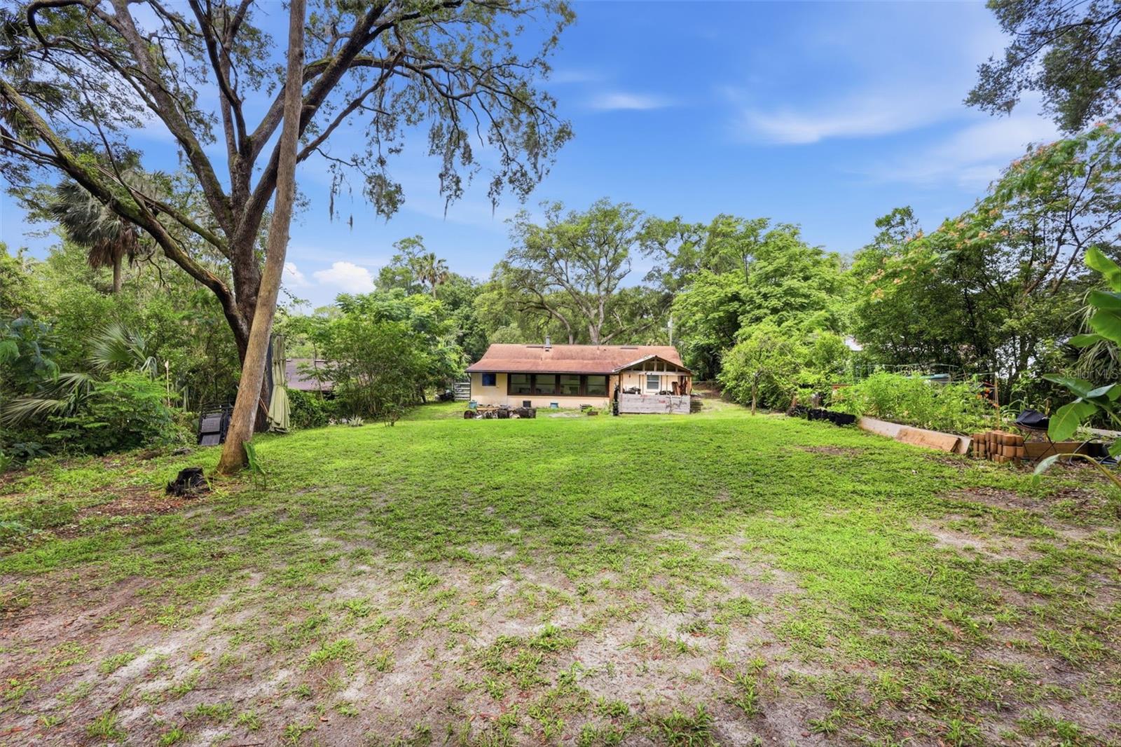 SPRING HOLLOW - Residential