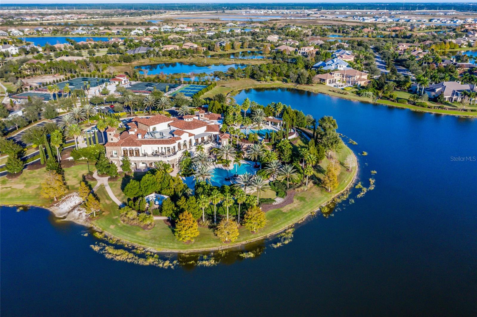 LAKE CLUB PH II - Residential