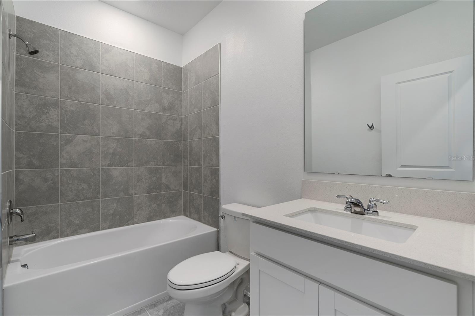 CHAMPIONS POINTE - Residential Lease