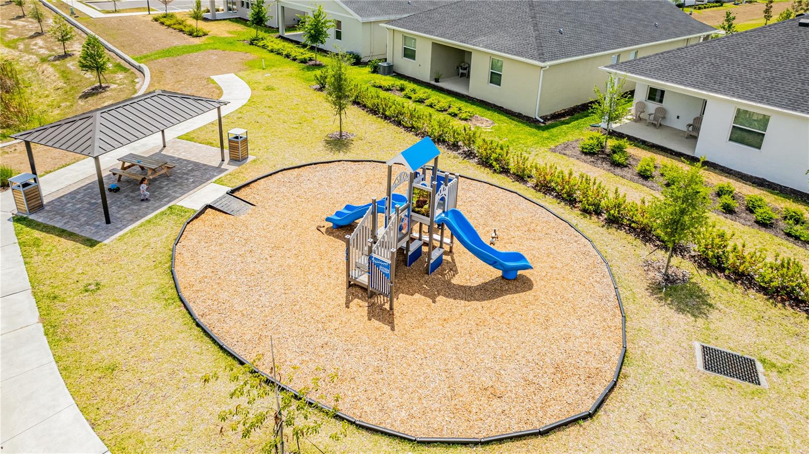 CHAMPIONS POINTE - Residential Lease