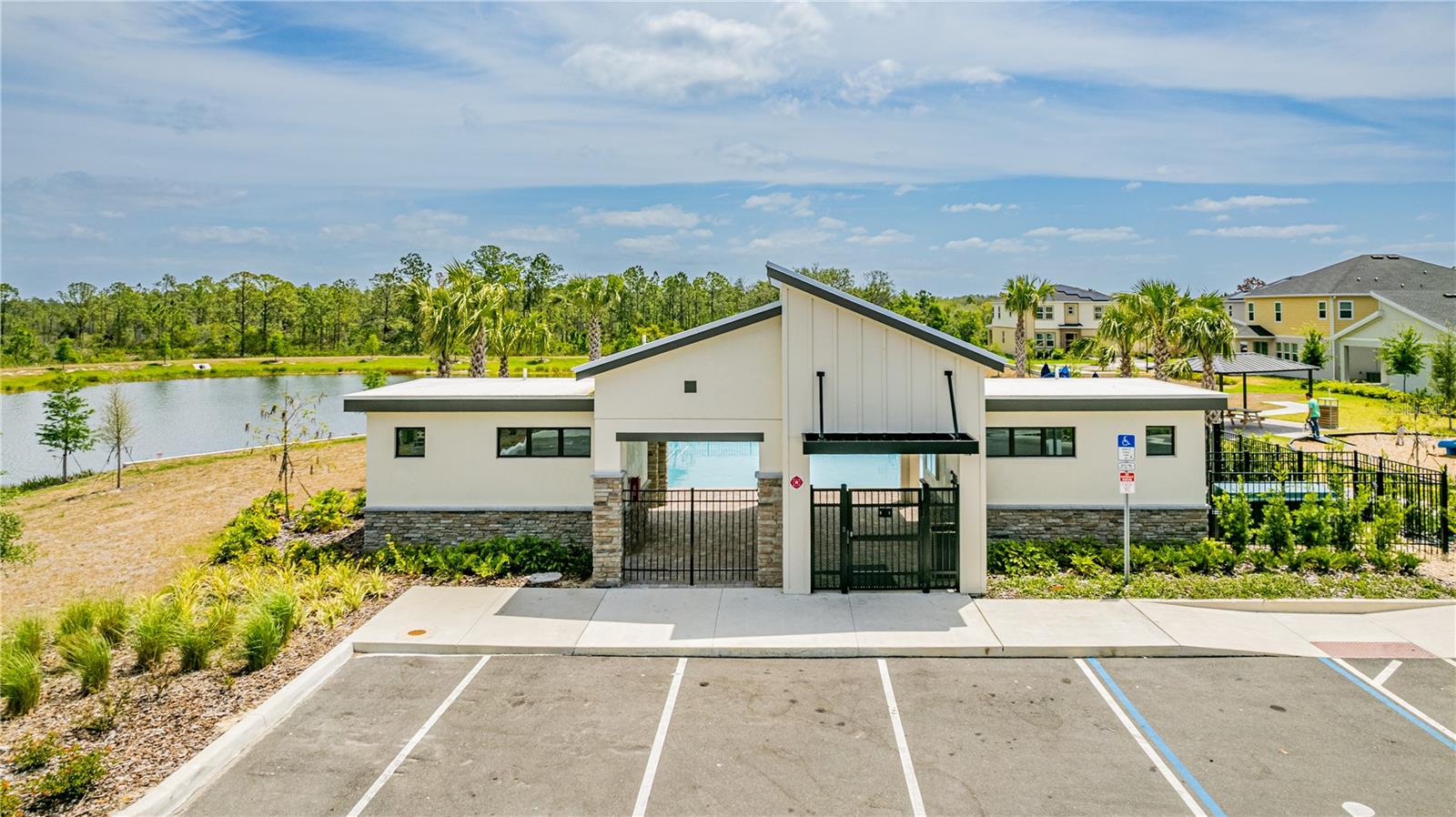 CHAMPIONS POINTE - Residential Lease