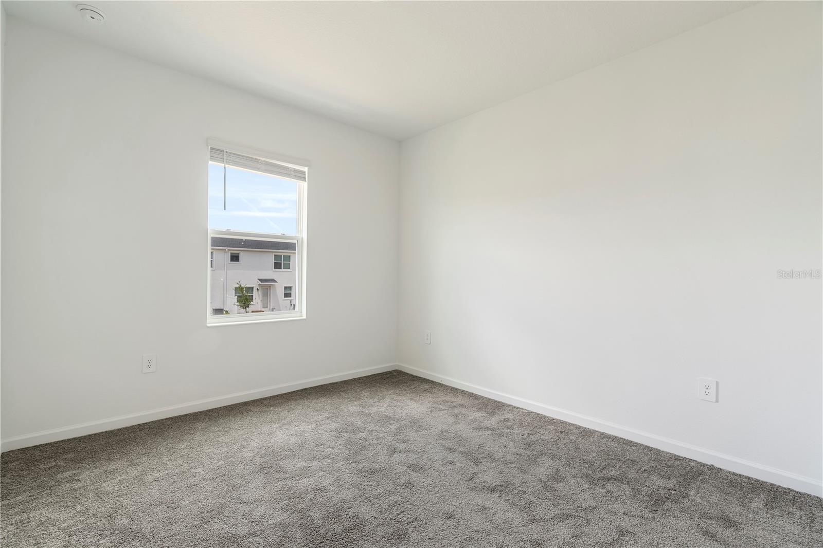 CHAMPIONS POINTE - Residential Lease