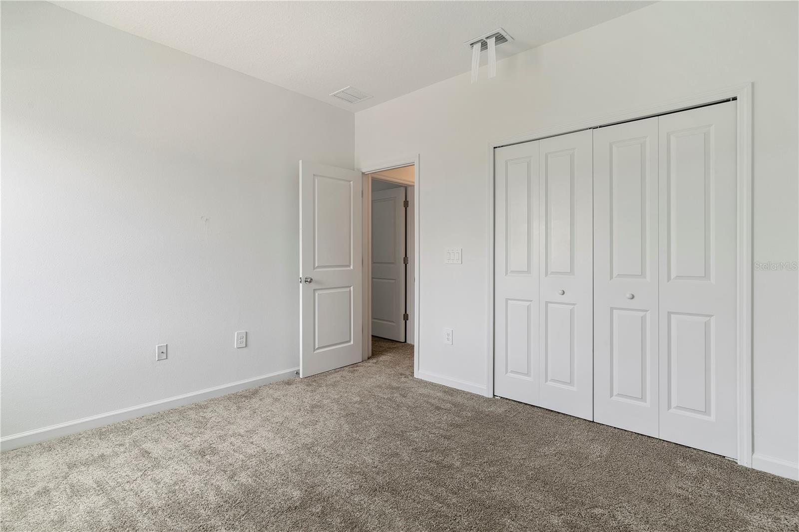 CHAMPIONS POINTE - Residential Lease