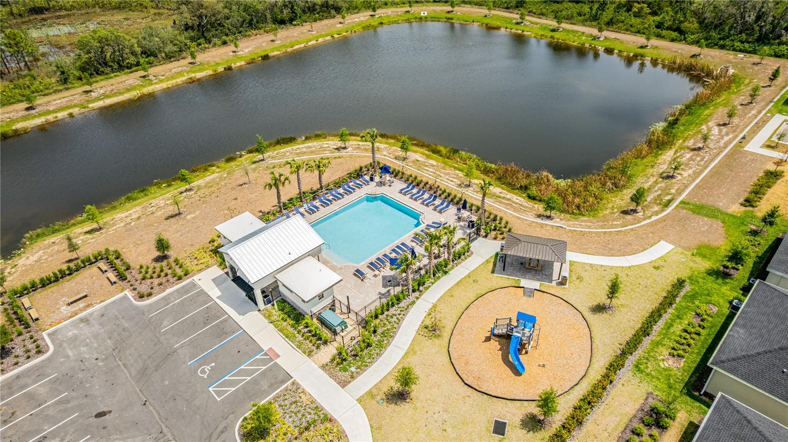 CHAMPIONS POINTE - Residential Lease
