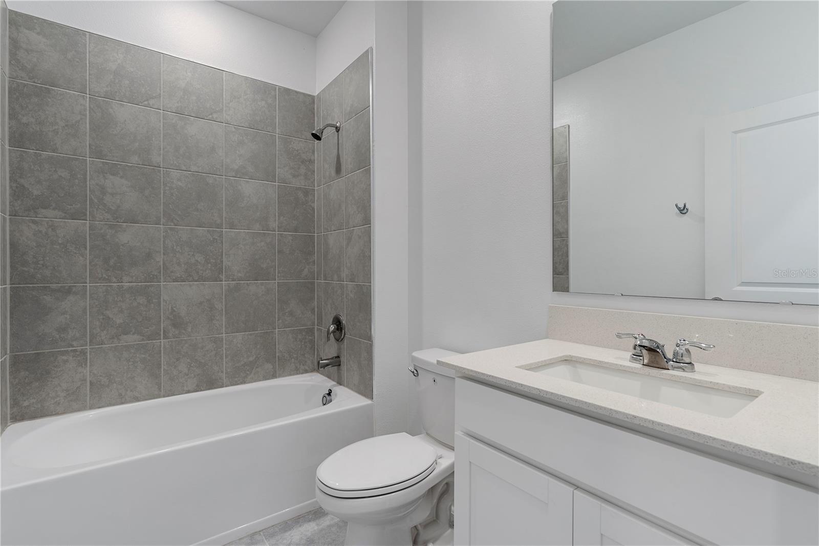 CHAMPIONS POINTE - Residential Lease