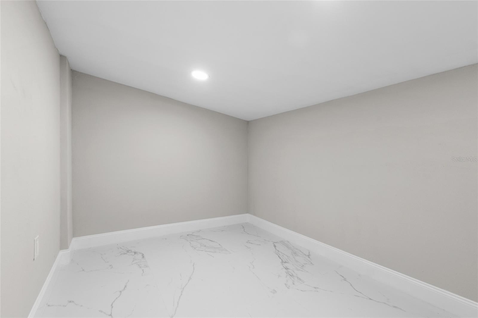 DUCK POND ADD TO CASSELBERRY - Residential