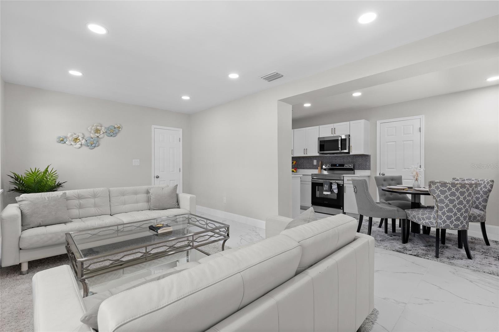 DUCK POND ADD TO CASSELBERRY - Residential