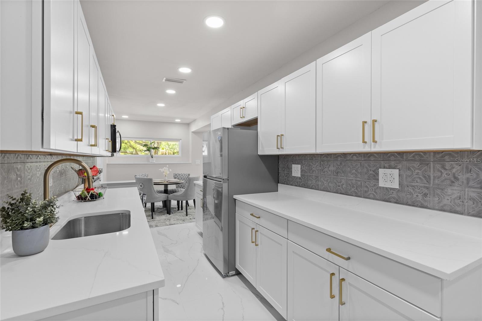 DUCK POND ADD TO CASSELBERRY - Residential