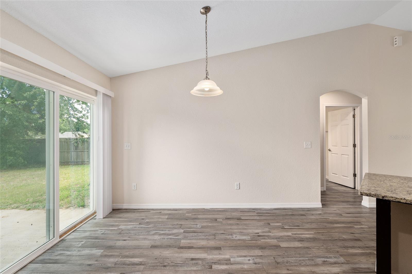 SILVER SPRINGS SHORES - Residential