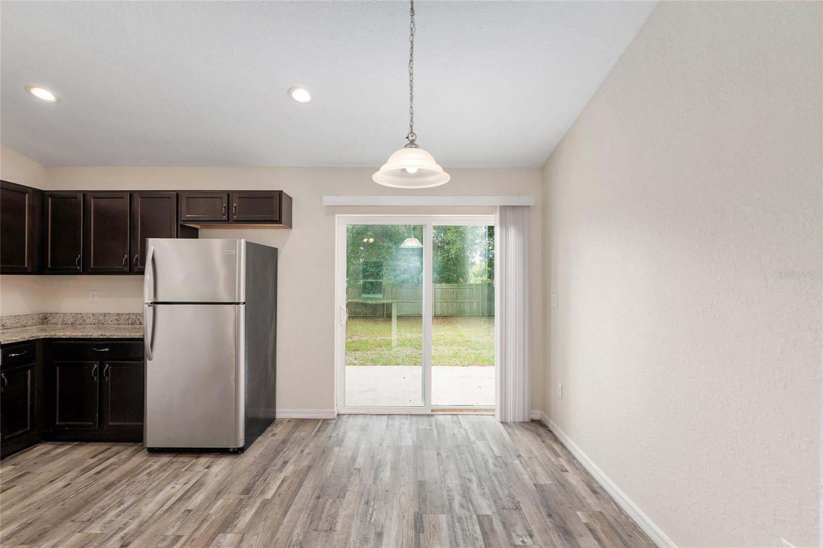 SILVER SPRINGS SHORES - Residential