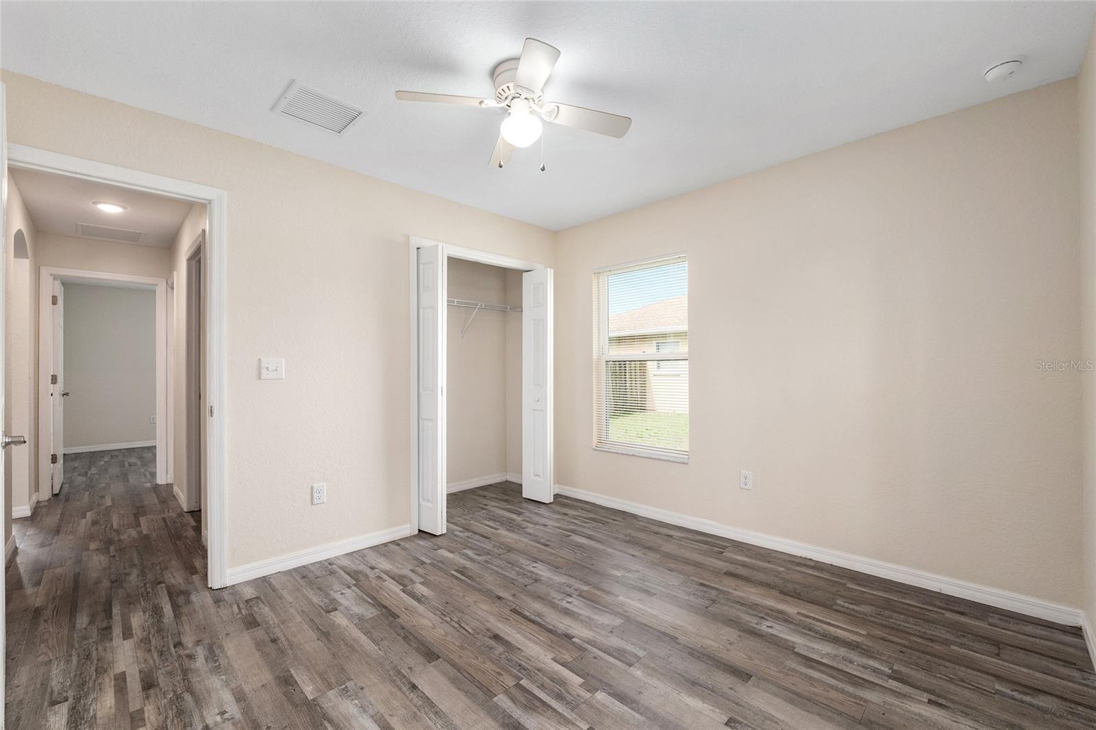 SILVER SPRINGS SHORES - Residential