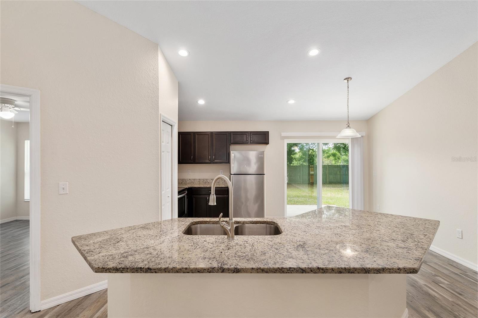 SILVER SPRINGS SHORES - Residential