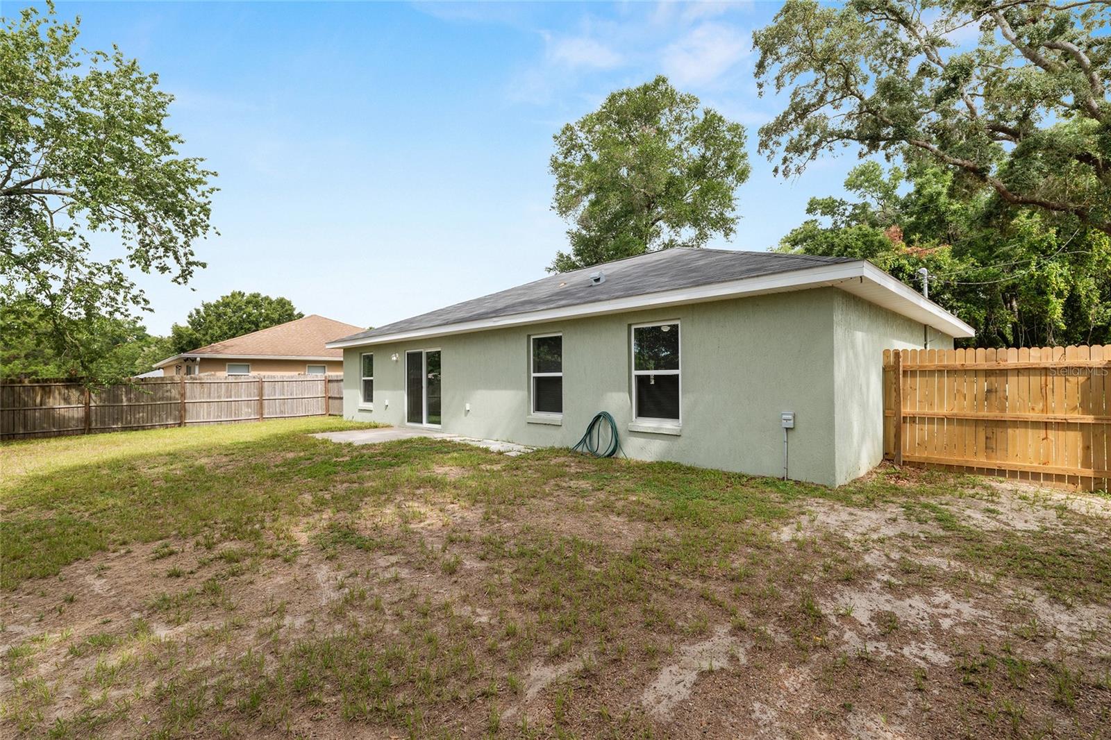 SILVER SPRINGS SHORES - Residential