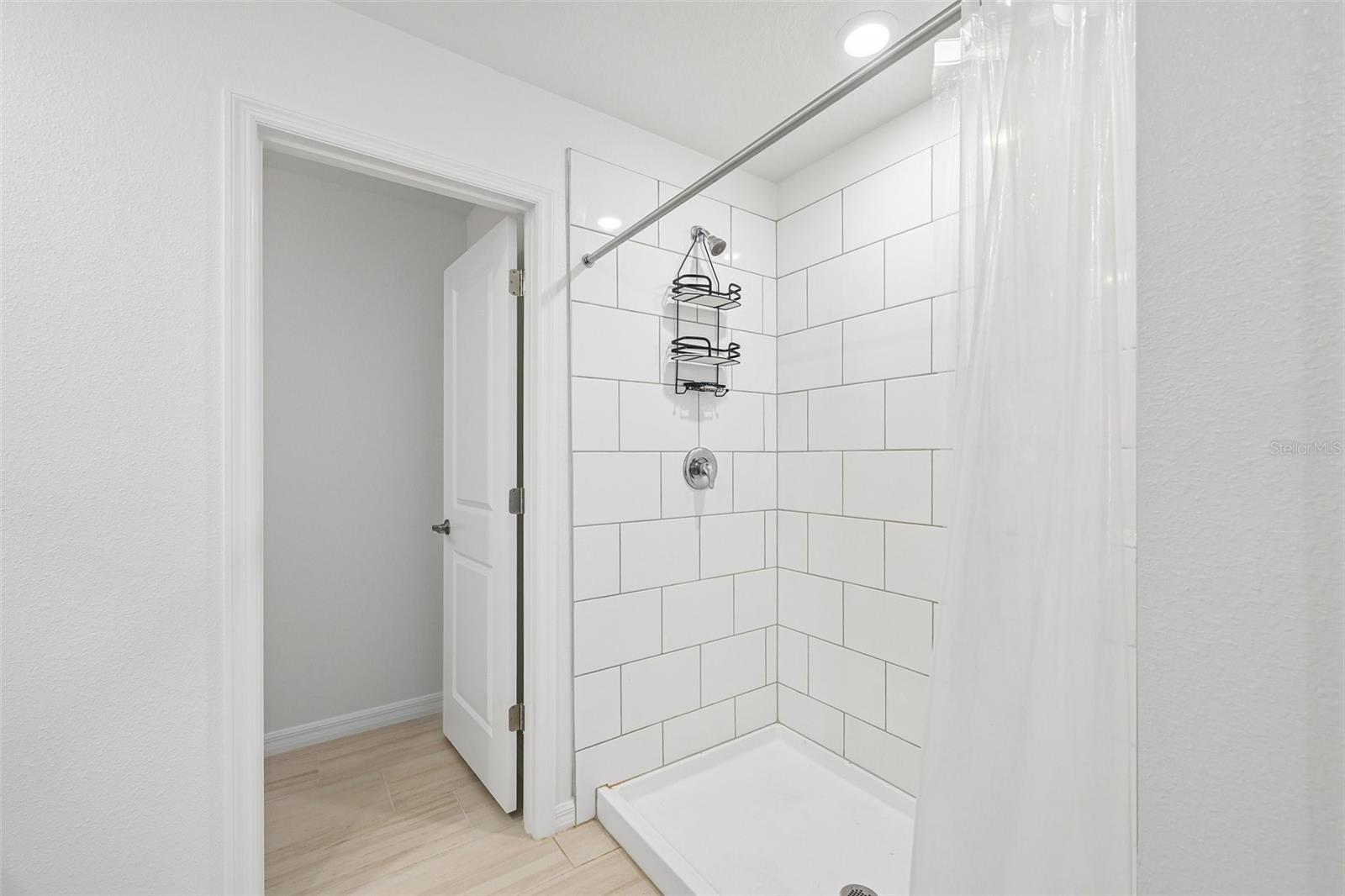 PARRISH LKS PH IC1 AND IC2 - Residential