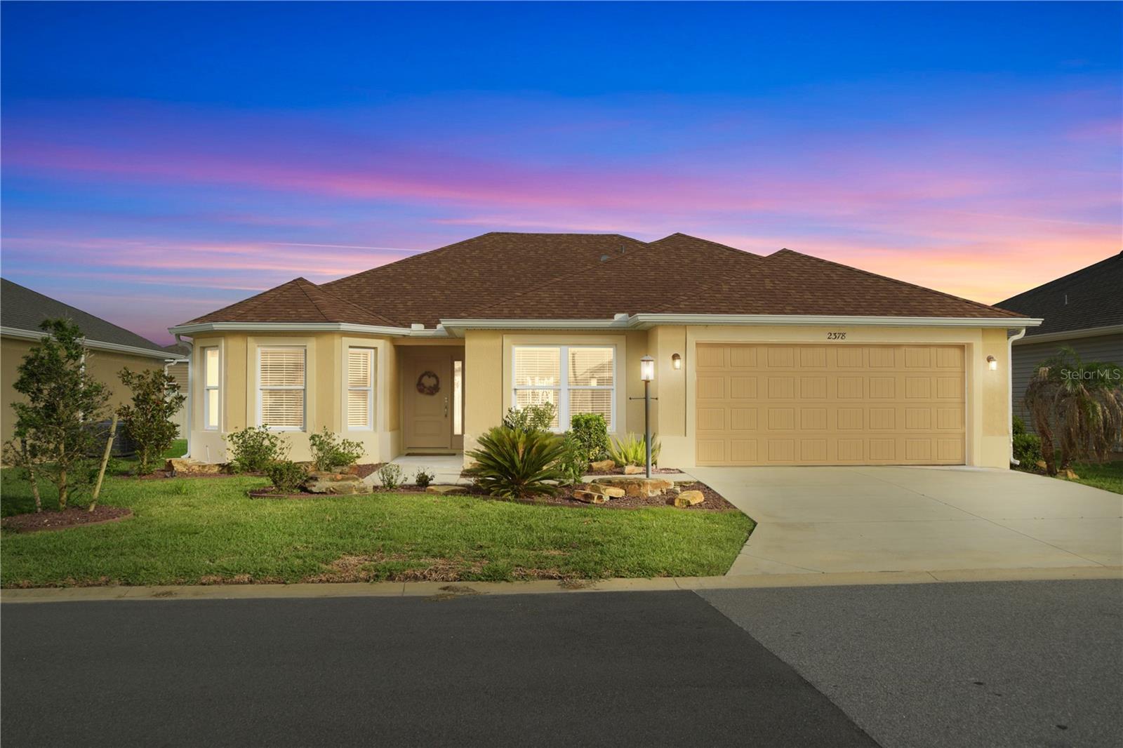 Put this house on the top of your list if you're looking for a great house that is only a few years old, well maintained, and has mature landscaping and updates like gutter that all the new homes are lacking. It's a popular Jasmine model perfectly located in the village of St. John's. This ideal location gives you the best of both worlds! You get the newer construction of homes south of Rt 44 plus you are just a quick golf cart ride to Brownwood square! This home has exclusive features like a Roman shower, Samsung appliances, gas stove and even a pocket door that seals off the guest area for privacy. Speaking of privacy, you even have a fence in the backyard, no kissig lanais here!
You are also right next to the Okahumka Rec Center, one of the few places in the area where you can actually take a kyak or canoe out into a lake to see all the local flora and fauna!
When you done paddling, visit Harry and the Natives, a terrific watering hole with the best views in The Villages!