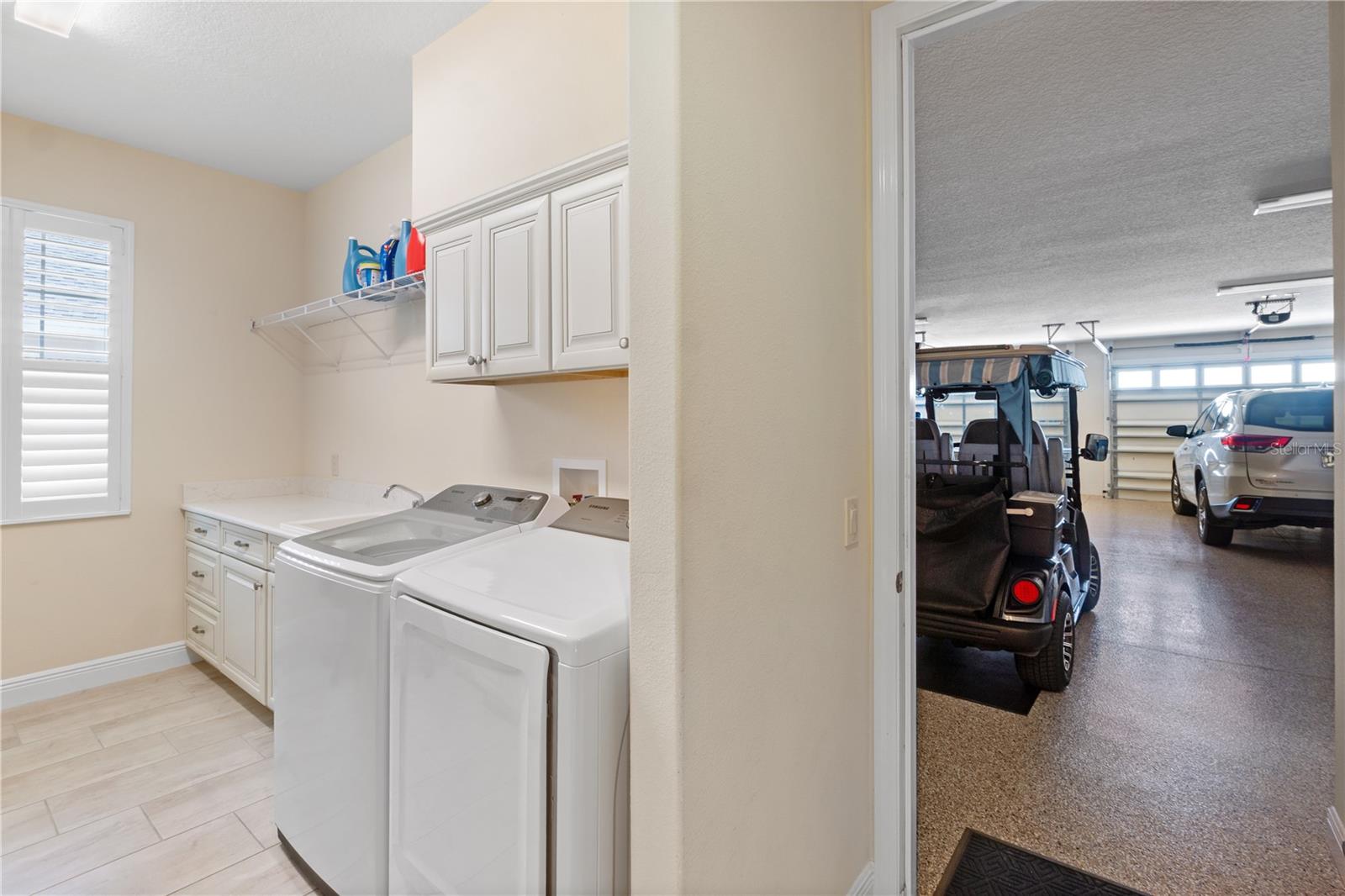 VILLAGES/SOUTHERN OAKS UN 43 - Residential