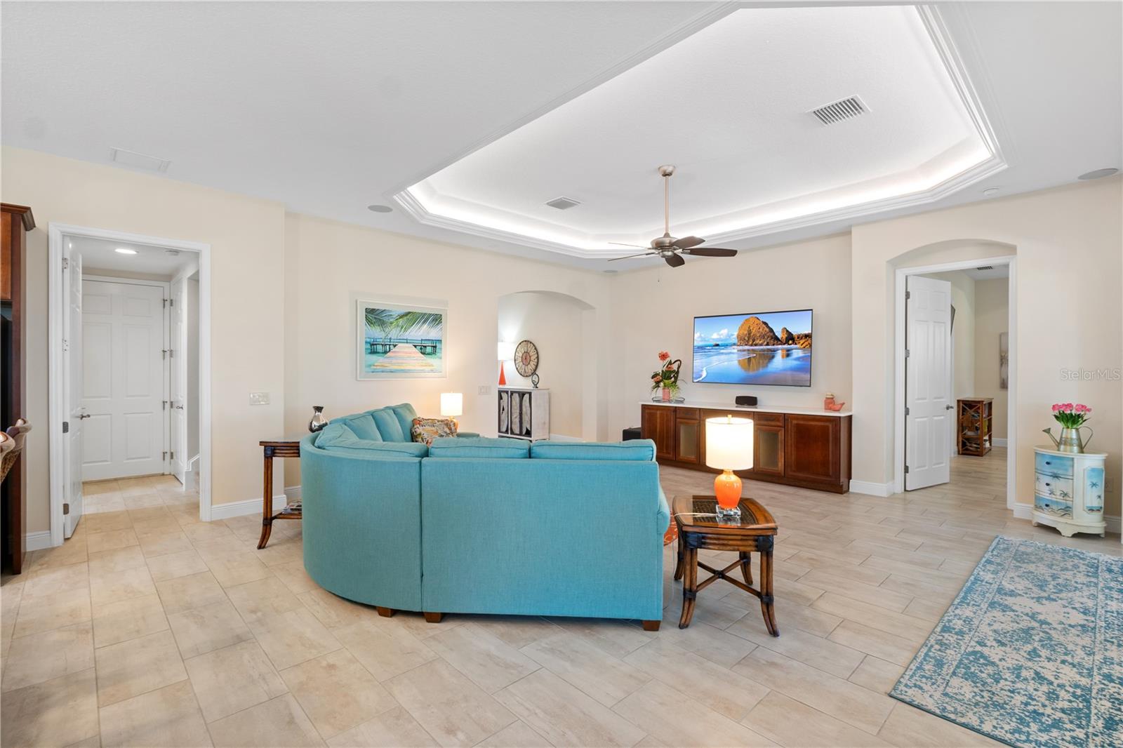 VILLAGES/SOUTHERN OAKS UN 43 - Residential