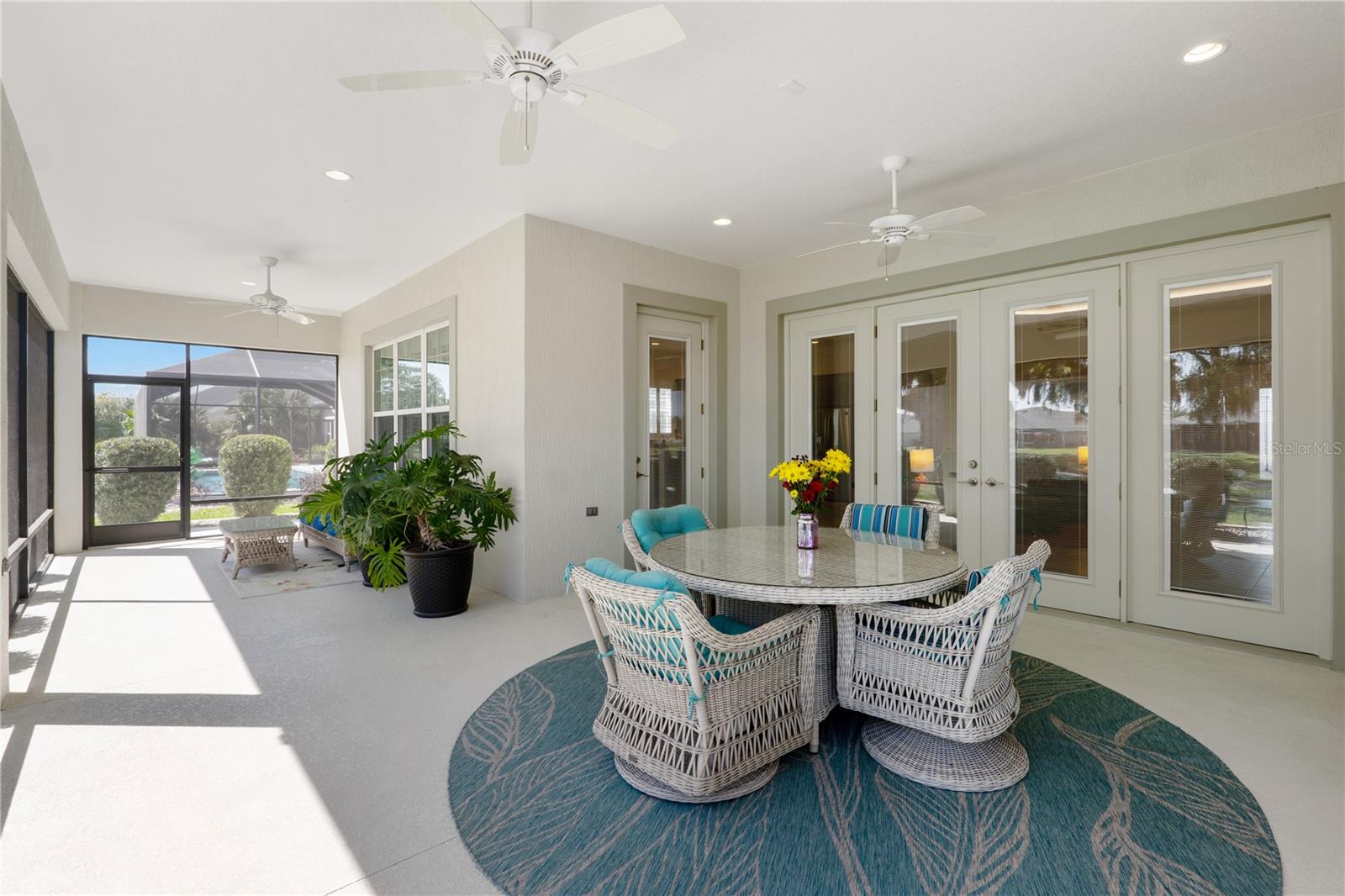 VILLAGES/SOUTHERN OAKS UN 43 - Residential