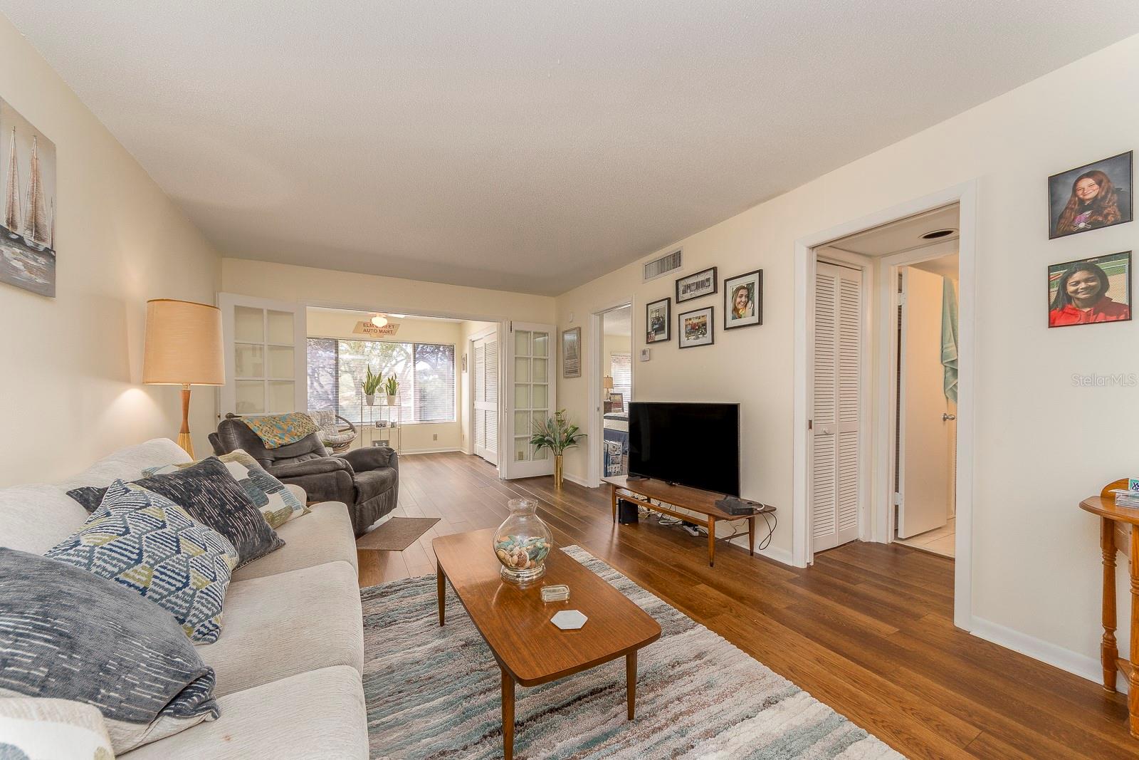 IMPERIAL PINES CONDO - Residential Lease