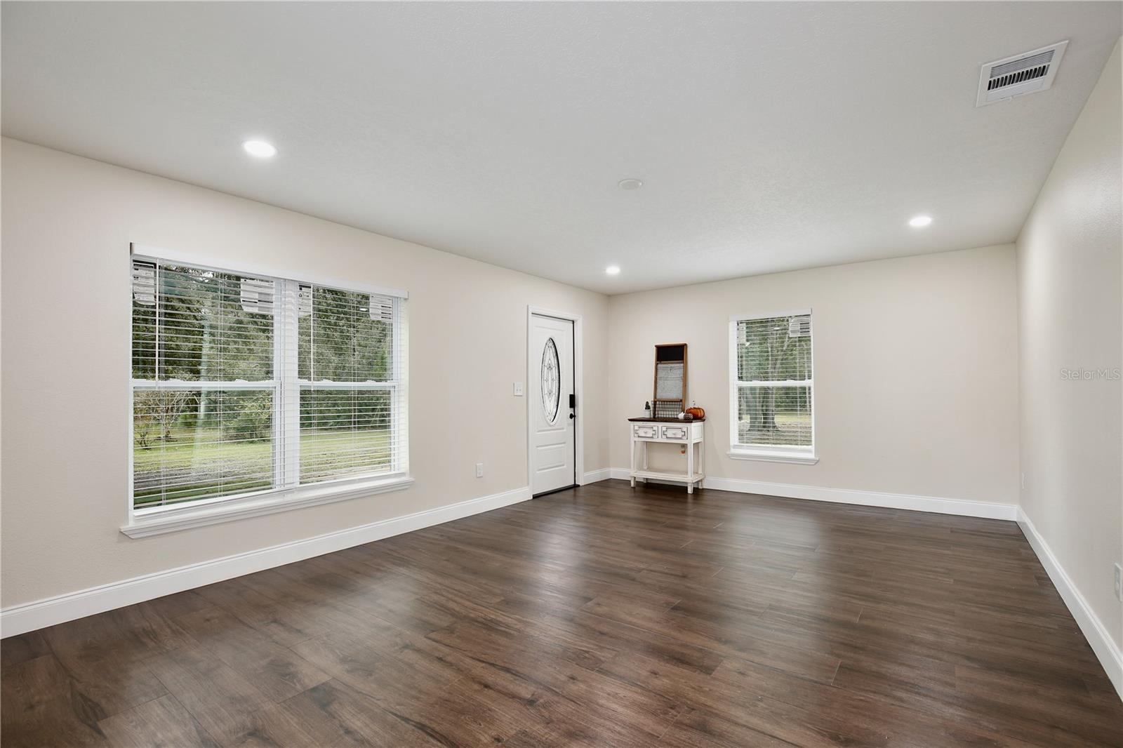 LAKE HARNEY ESTATES 5 ACRE DEV 256 PARCELS - Residential