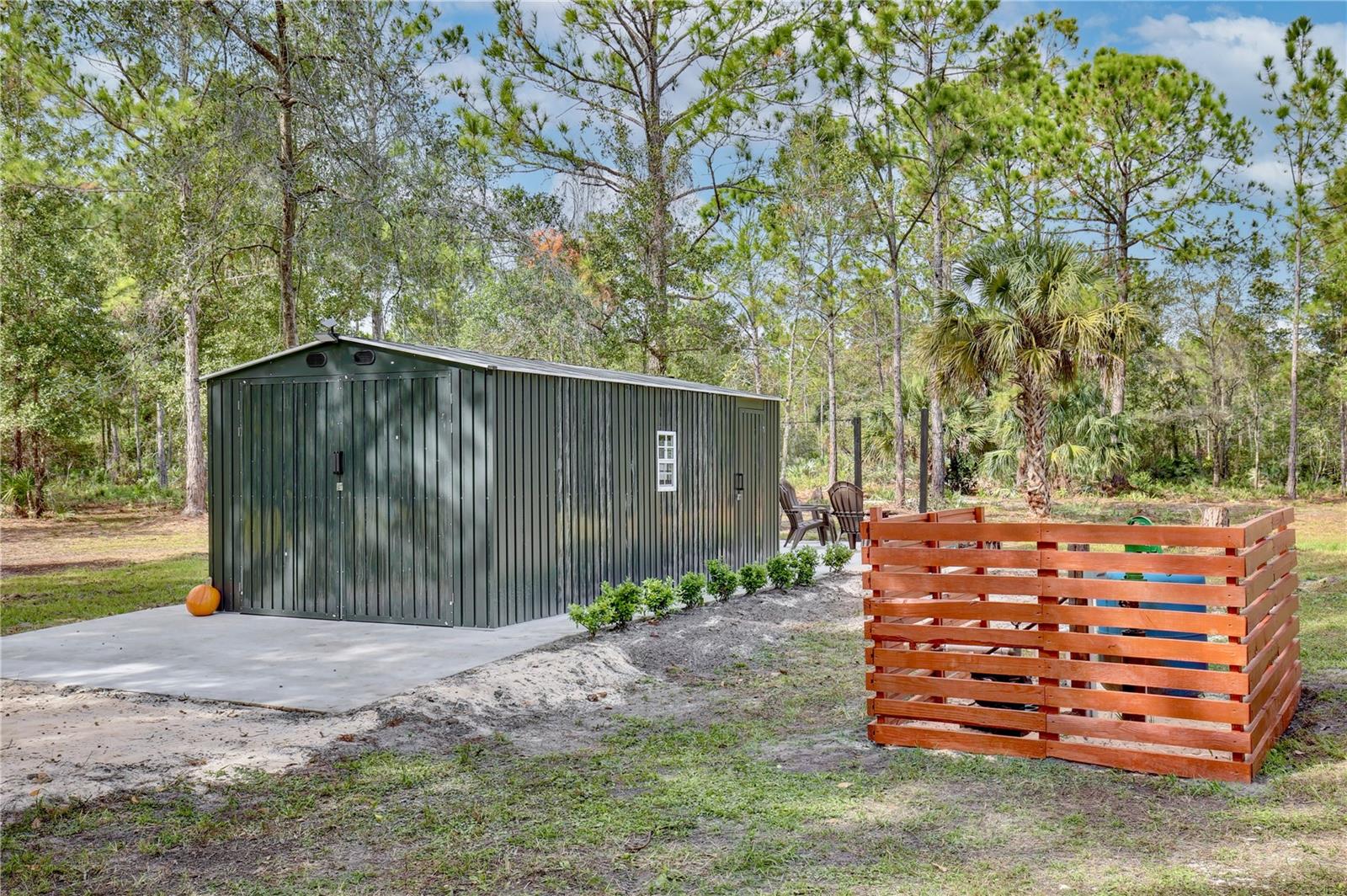 LAKE HARNEY ESTATES 5 ACRE DEV 256 PARCELS - Residential