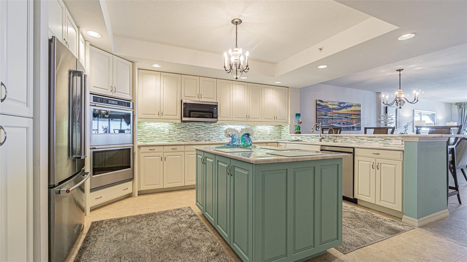 BELLA ROSA CONDOMINIUMS - Residential