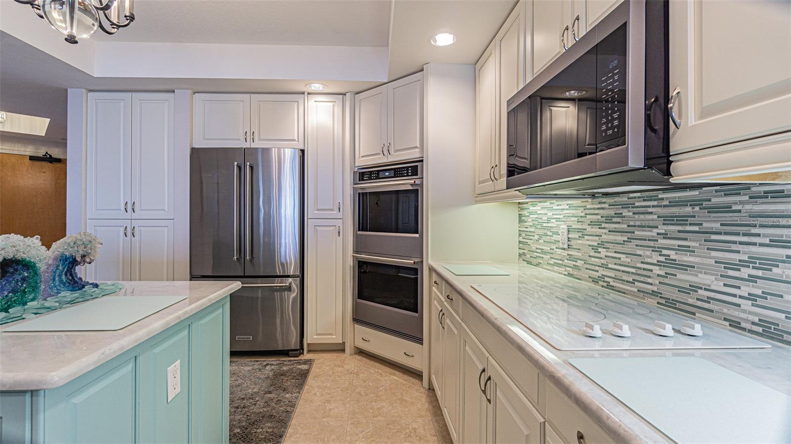 BELLA ROSA CONDOMINIUMS - Residential