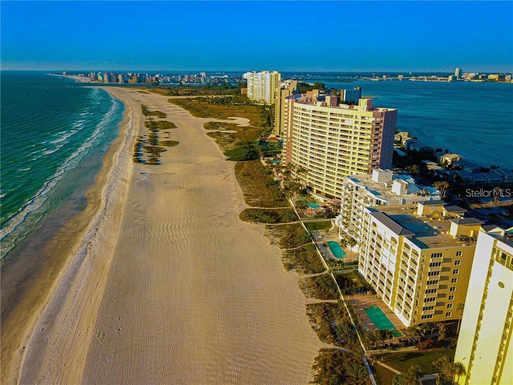 BELLA ROSA CONDOMINIUMS - Residential