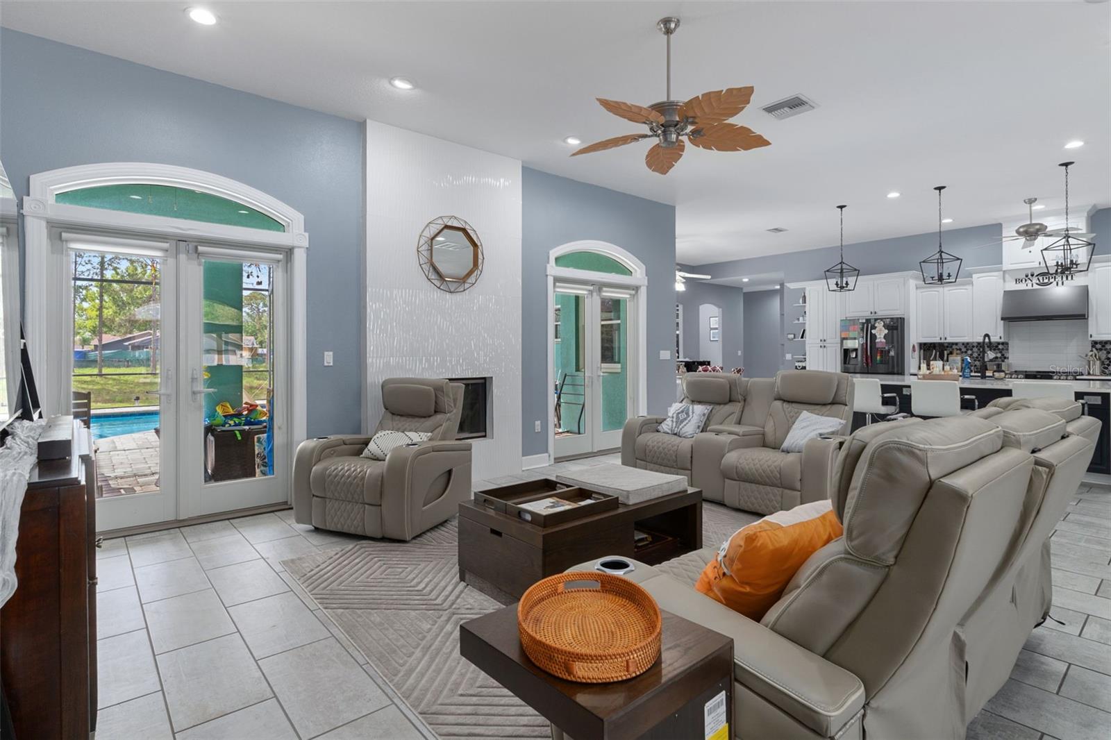 SPRING HILL - Residential