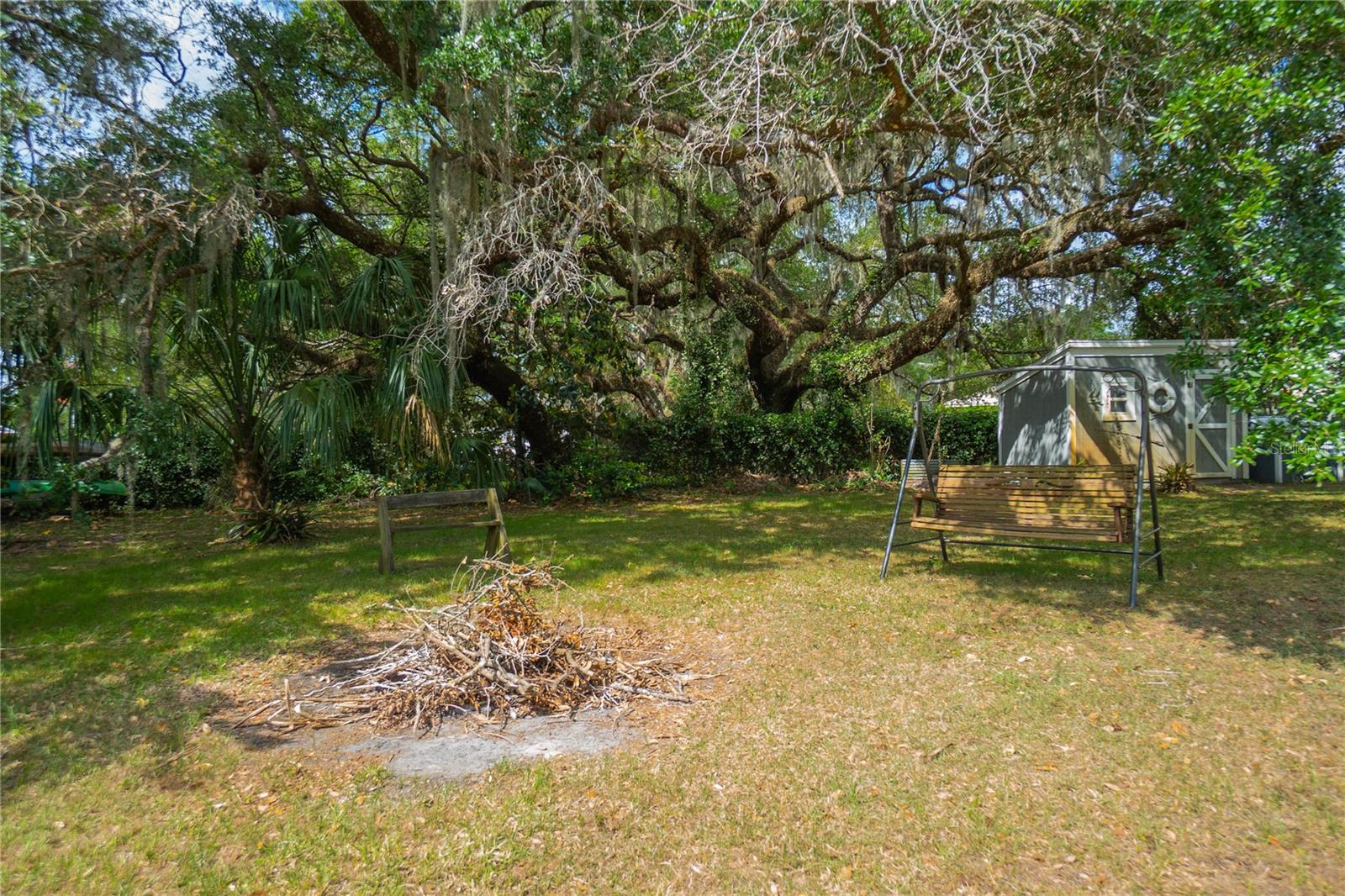 HICKORY HILL RETREATS UNIT 05 - Residential