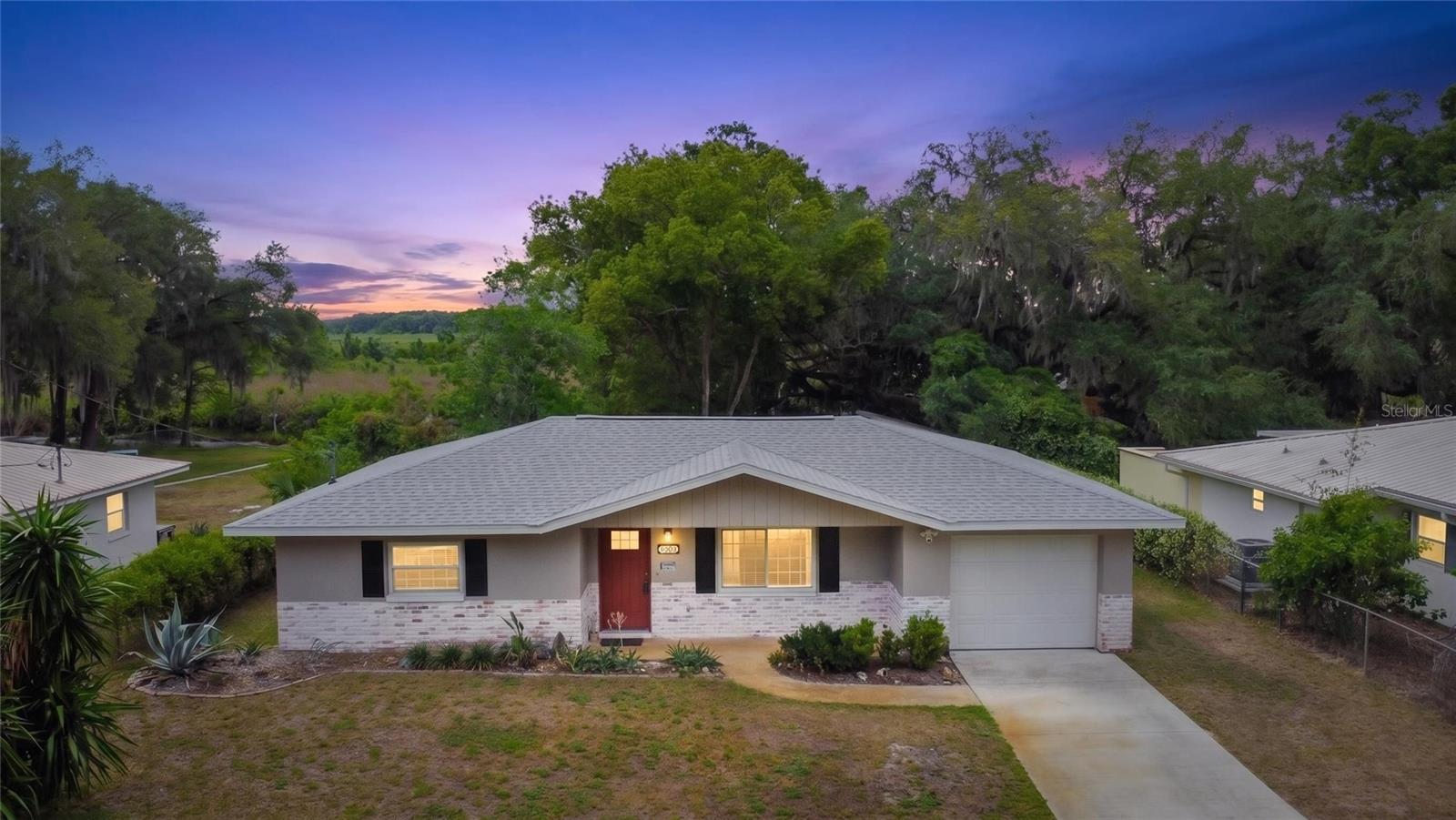 HICKORY HILL RETREATS UNIT 05 - Residential