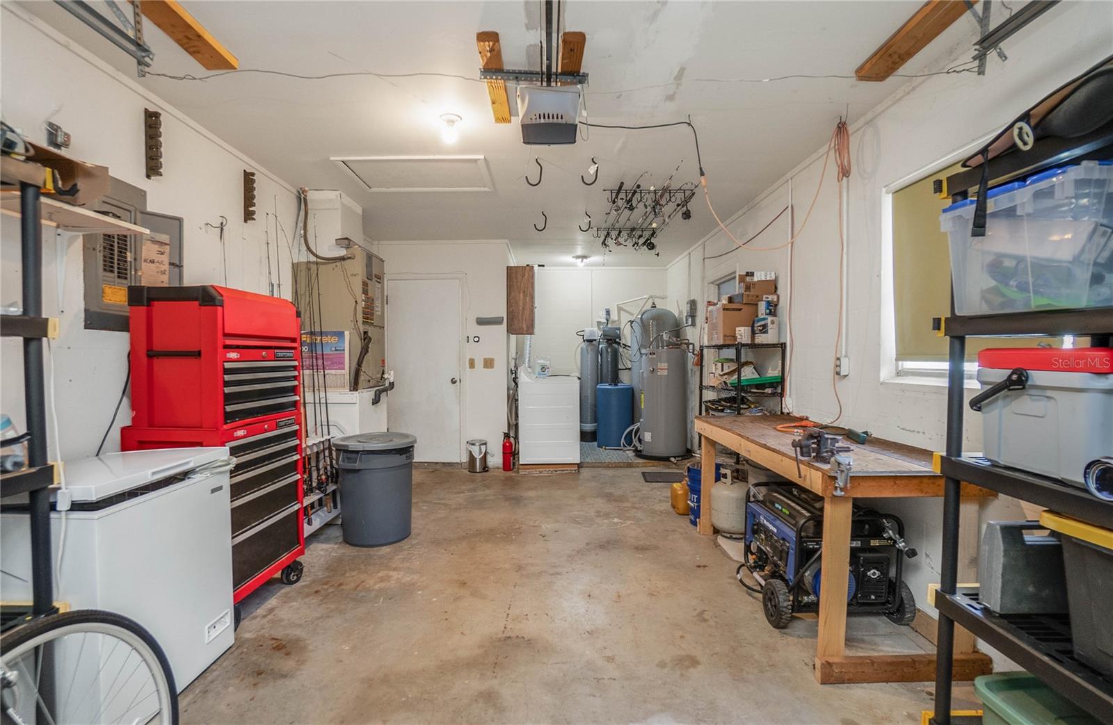 HICKORY HILL RETREATS UNIT 05 - Residential