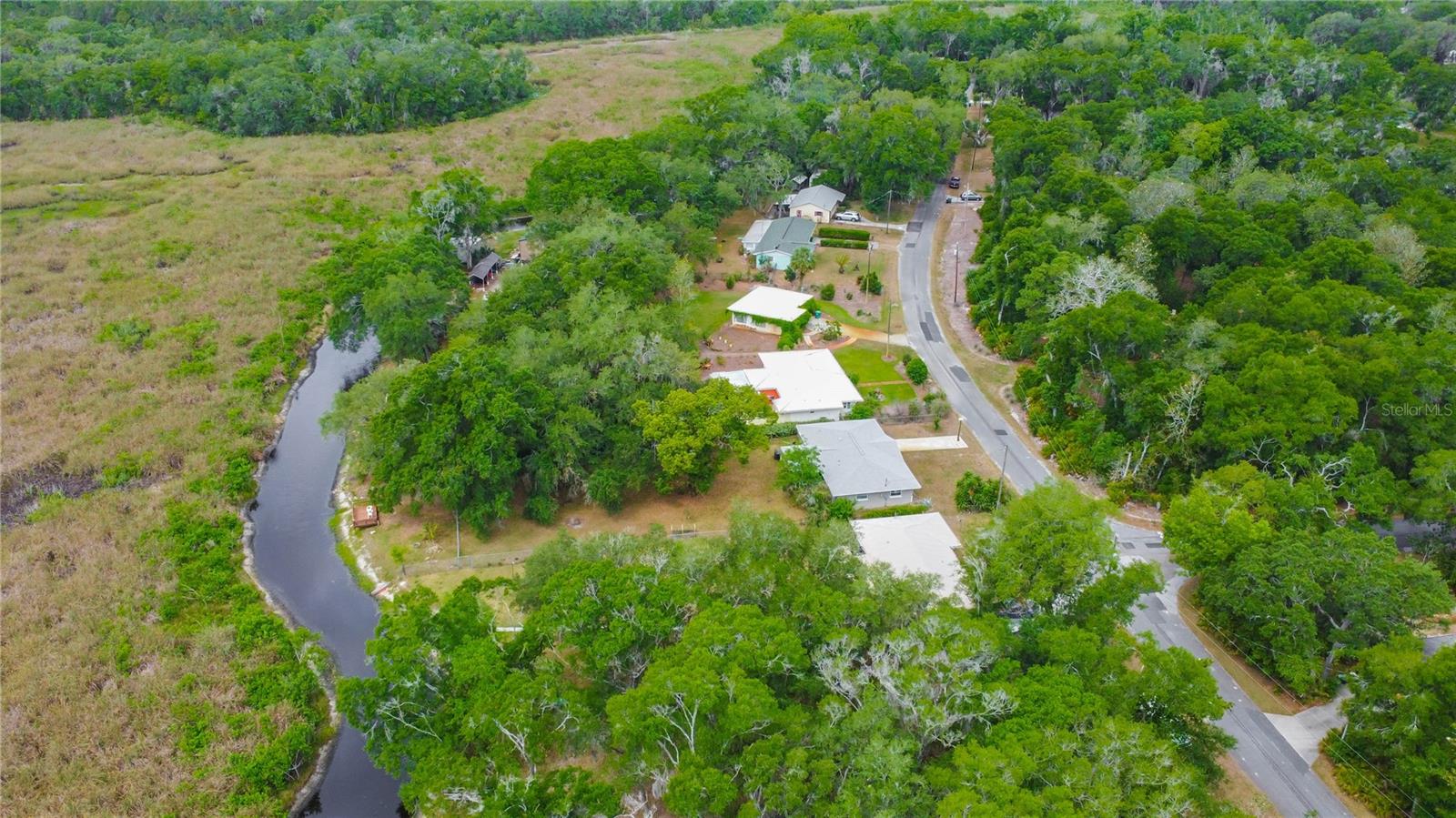 HICKORY HILL RETREATS UNIT 05 - Residential
