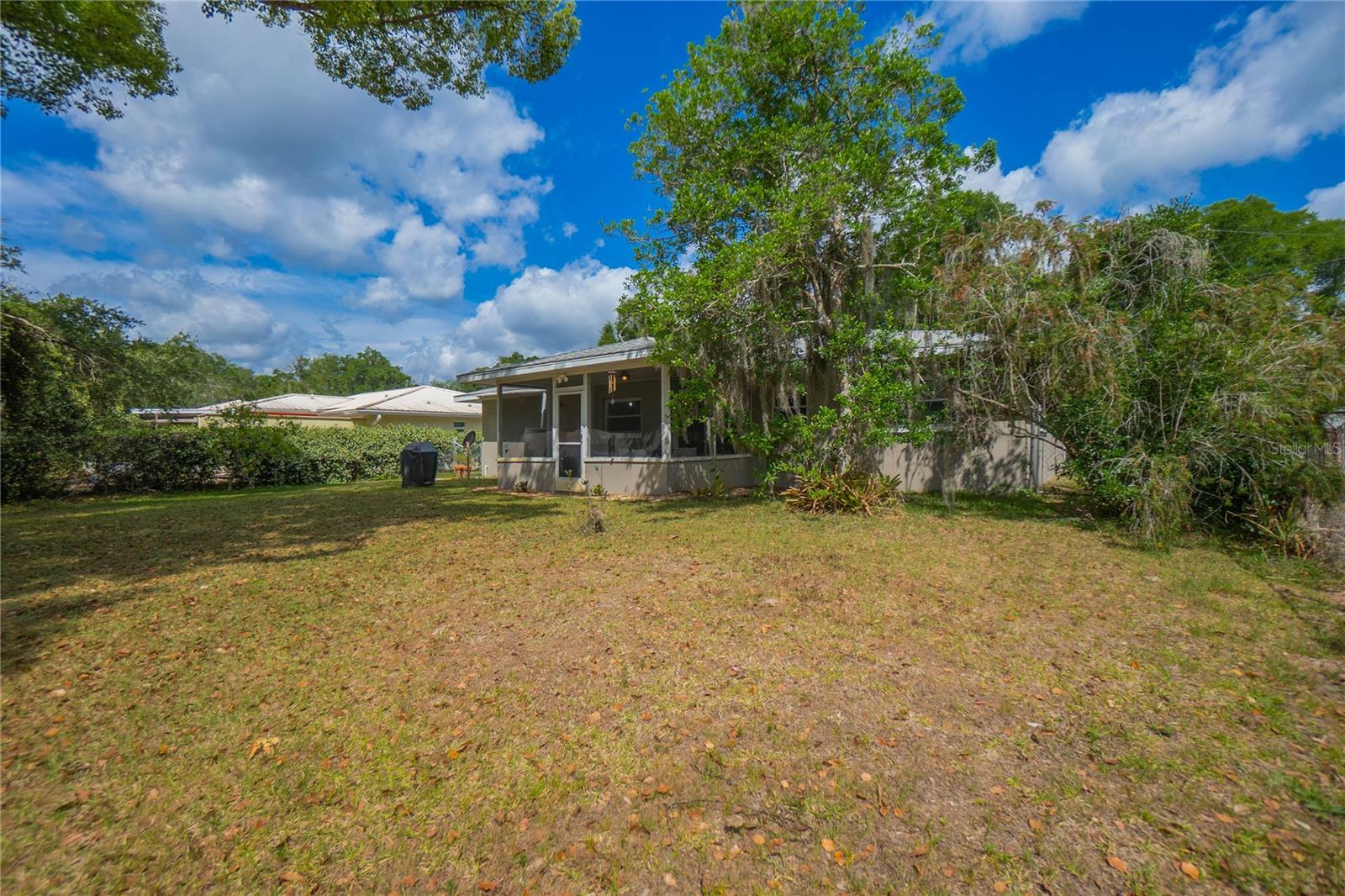 HICKORY HILL RETREATS UNIT 05 - Residential
