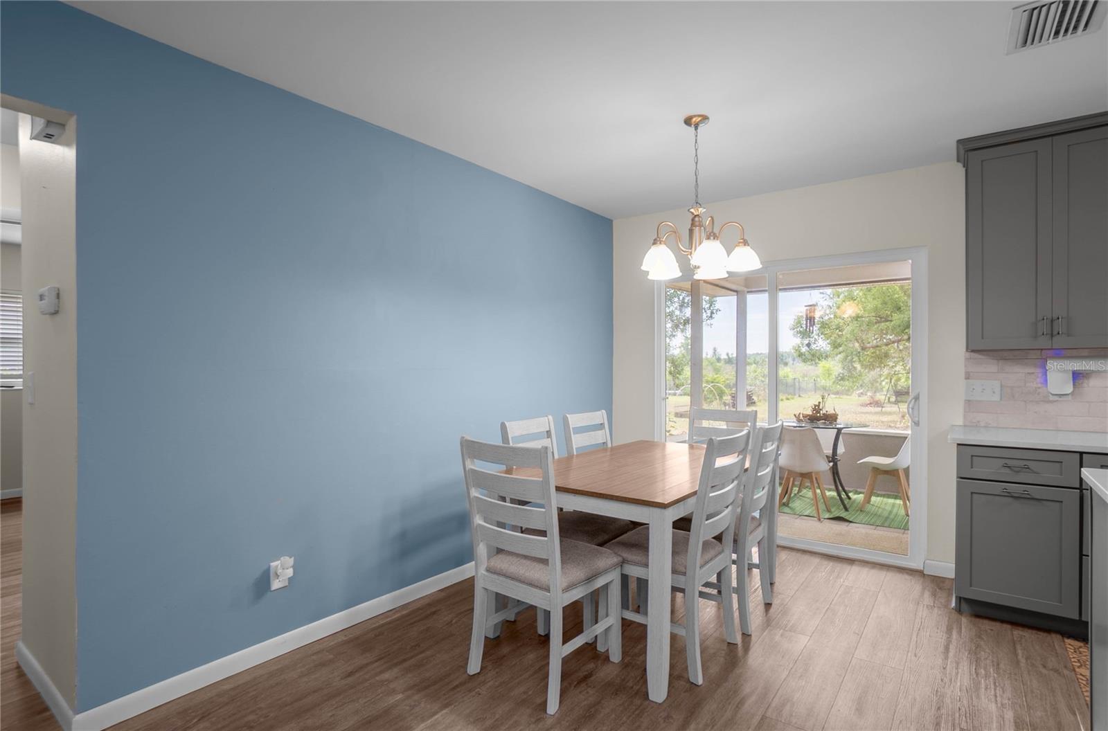 HICKORY HILL RETREATS UNIT 05 - Residential