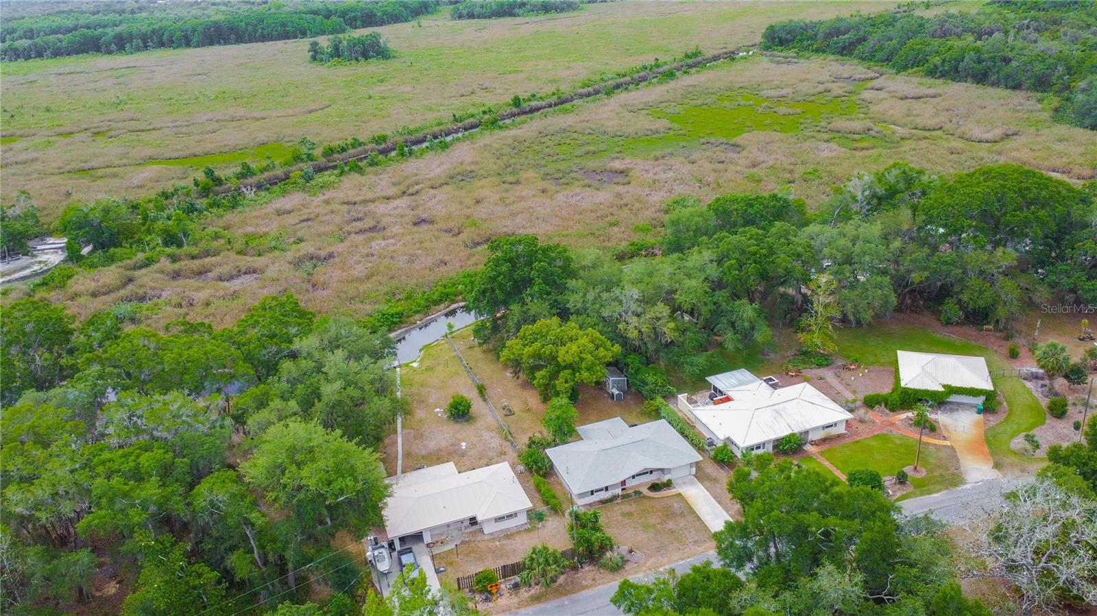 HICKORY HILL RETREATS UNIT 05 - Residential