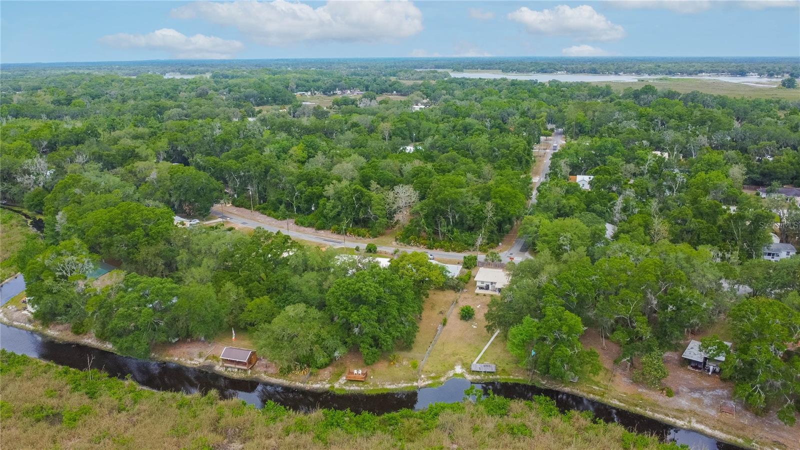 HICKORY HILL RETREATS UNIT 05 - Residential